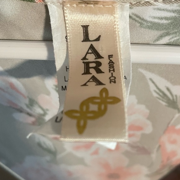 Floral Faux Wrap Maxi Dress. - Picture 6 of 7